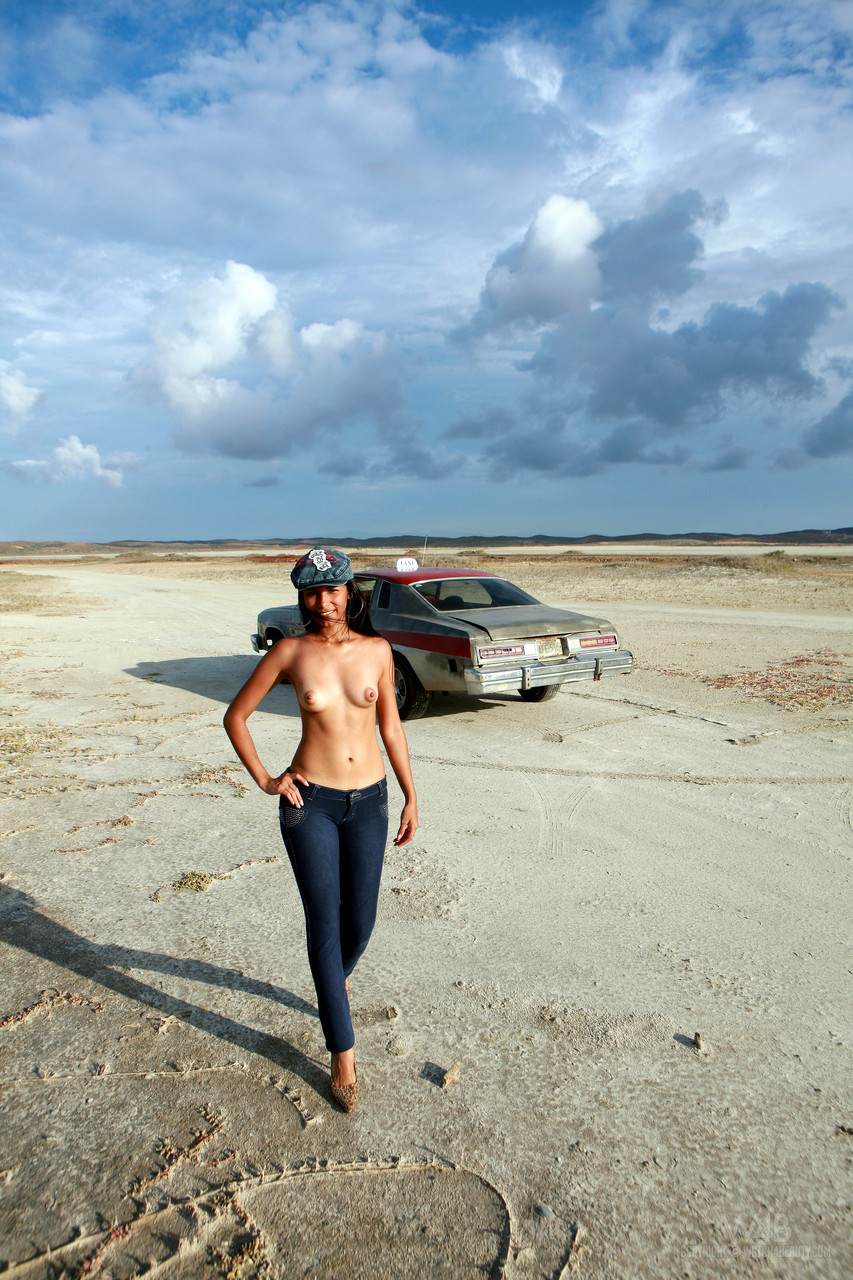 Sexy babe Ruth Medina unveils her natural body and poses on an old taxi Porno-Foto #425124389 | Watch 4 Beauty Pics, Ruth Medina, ZAZA, Venezuela, Mobiler Porno