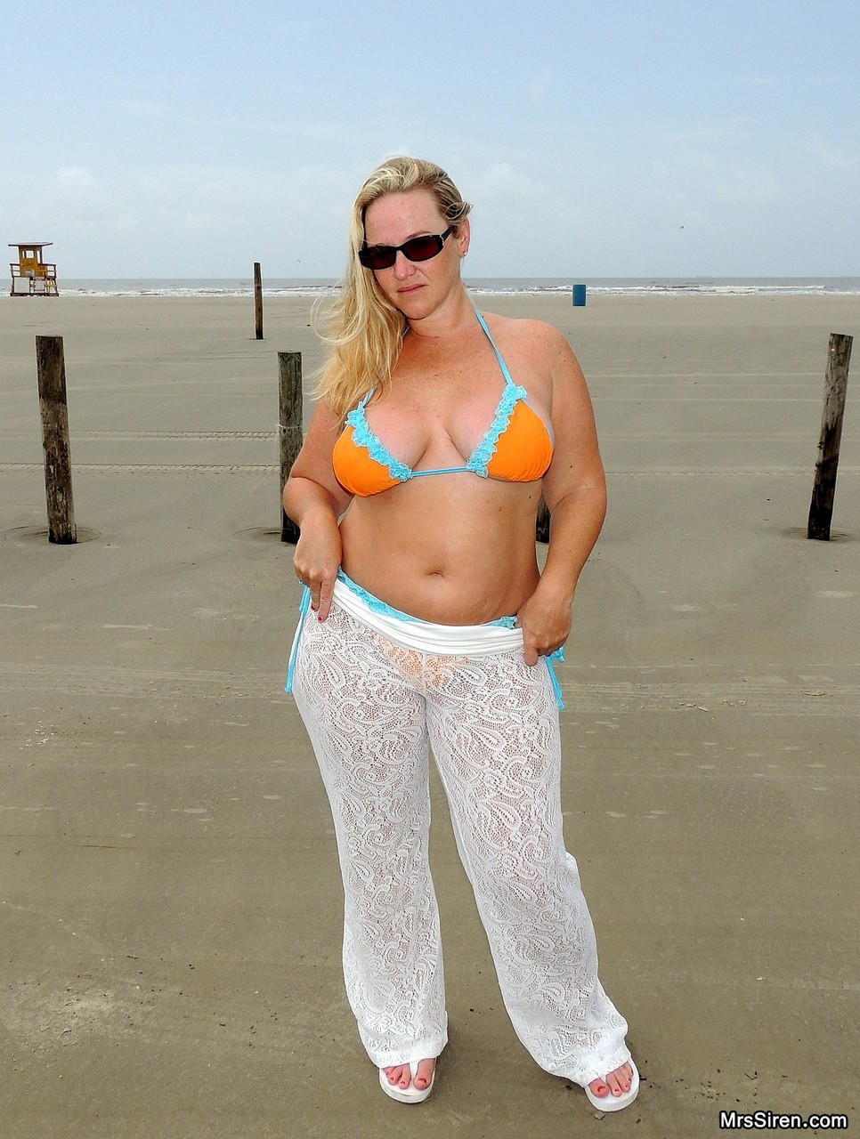Short MILF Dee Siren strips on the beach & exposes her monster curves porno fotky #425972297 | Mrs Siren Pics, Dee Siren, Chubby, mobilní porno
