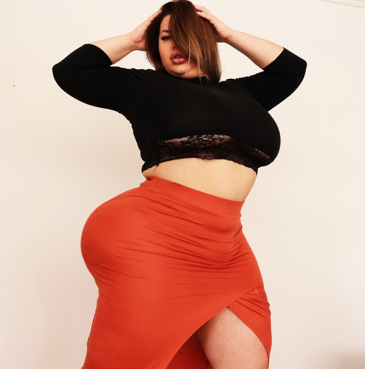 Stunning MILF fatty Natasha Crown flaunting her very big ass in a tight skirt porn photo #423816664