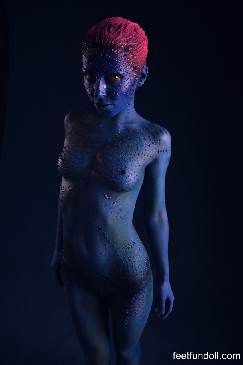 Redheaded babe in cosplay body paint Lisa Dove flaunts her small tits and ass porn photo #423060800