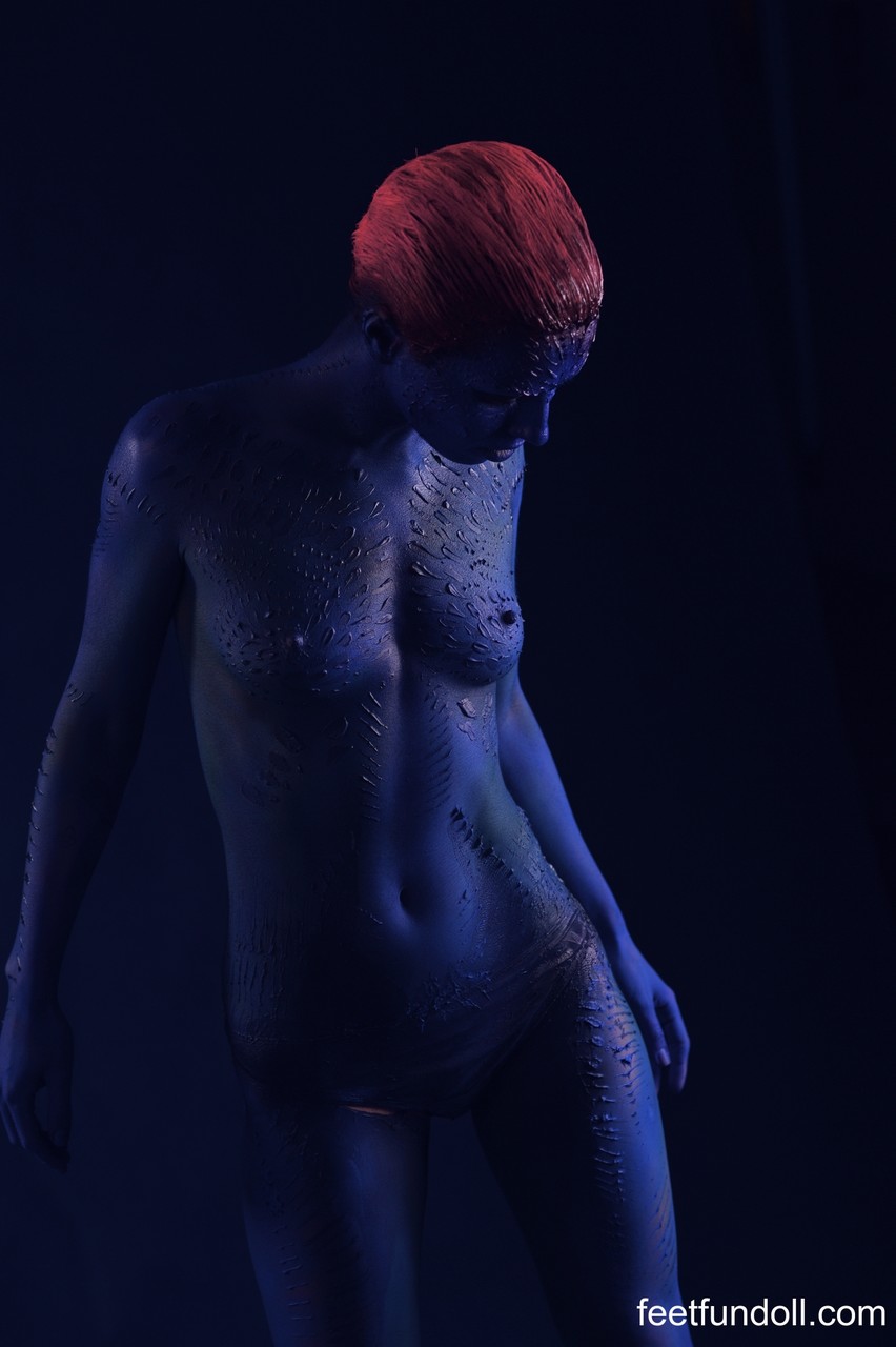 Redheaded babe in cosplay body paint Lisa Dove flaunts her small tits and ass zdjęcie porno #423060809