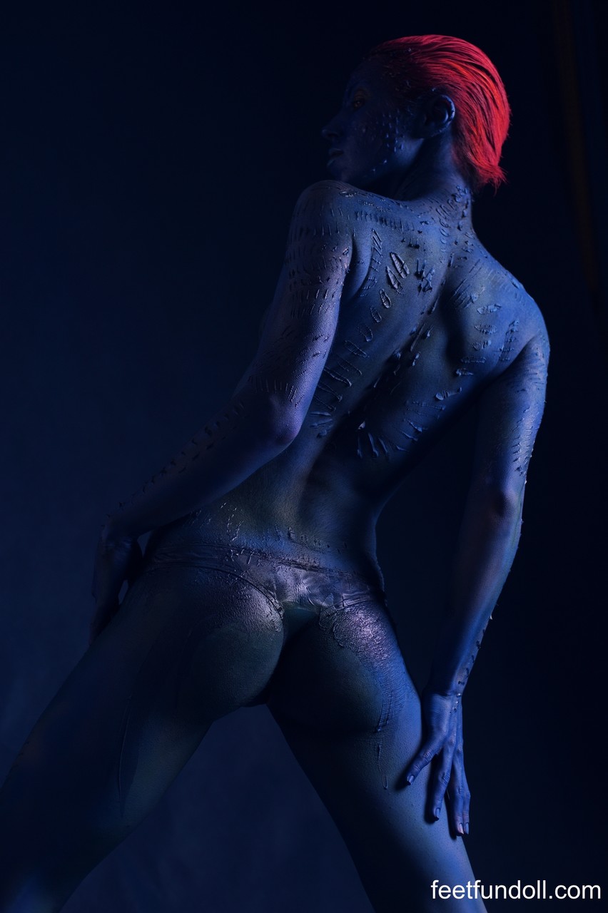 Redheaded babe in cosplay body paint Lisa Dove flaunts her small tits and ass zdjęcie porno #423060906
