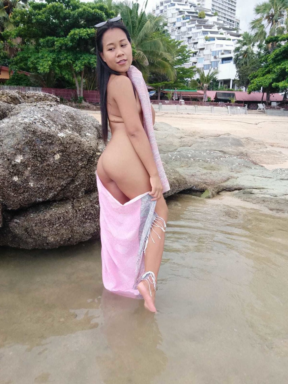 Gorgeous Asian amateur Kiki Asia shows her hot ass in a bikini at the beach photo porno #425545193