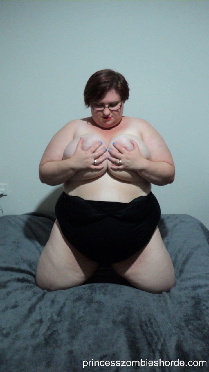 BBW amateur LaLa Delilah in black lingerie showing off her large saggy breasts porn photo #422696710