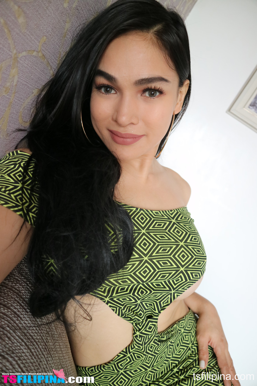 Marvelous shemale TS Filipina reveals her sexy tits & nipples in a solo 色情照片 #426452393 | TS Filipina Pics, TS Filipina, Shemale, 手机色情