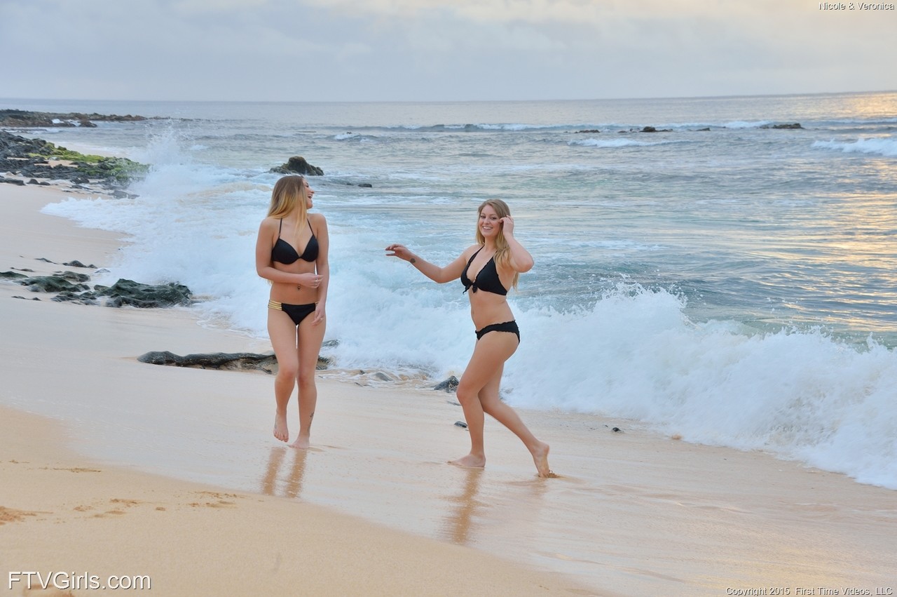 Delightful babes Nicole and Veronica kiss and pose while stripping on a beach porno fotoğrafı #422504350 | FTV Girls Pics, Nicole, Veronica, Beach, mobil porno
