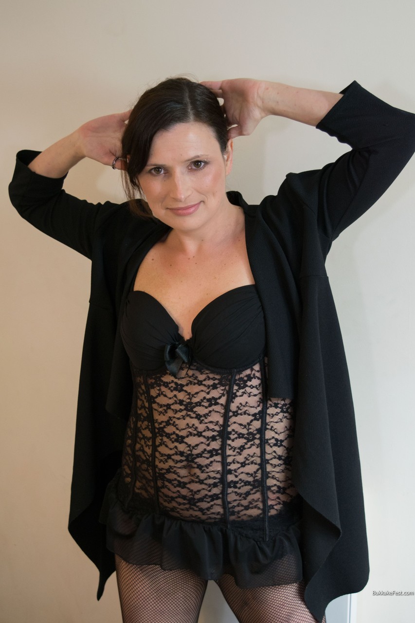 Amateur woman Alice Cash poses in her black lace lingerie & shows her pussy porno fotky #422737827 | Bukkake Fest Pics, Alice Cash, Bukkake, mobilní porno