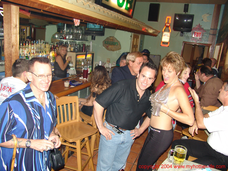 Slutty mature American wives reveal their big boobs at a swingers party 色情照片 #422754135 | Real Tampa Swingers Pics, Double Dee, Tracy Lick, Public, 手机色情