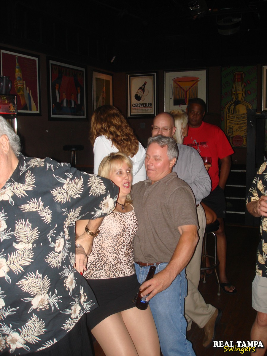 Real Tampa Swingers Mandi McGraw, Scarlet Andrews, Tracy Lick, Victoria Used Blonde foto porno #425940574