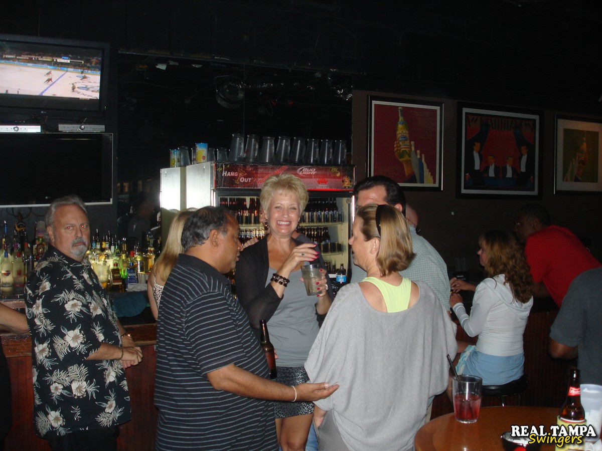 Real Tampa Swingers Mandi McGraw, Scarlet Andrews, Tracy Lick, Victoria Used Blonde foto porno #425940594
