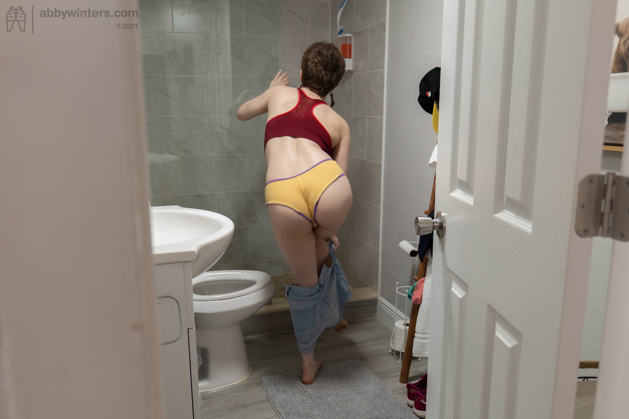 Australian amateur Morgan K gets spied on while dressing in the toilet porn photo #424584991