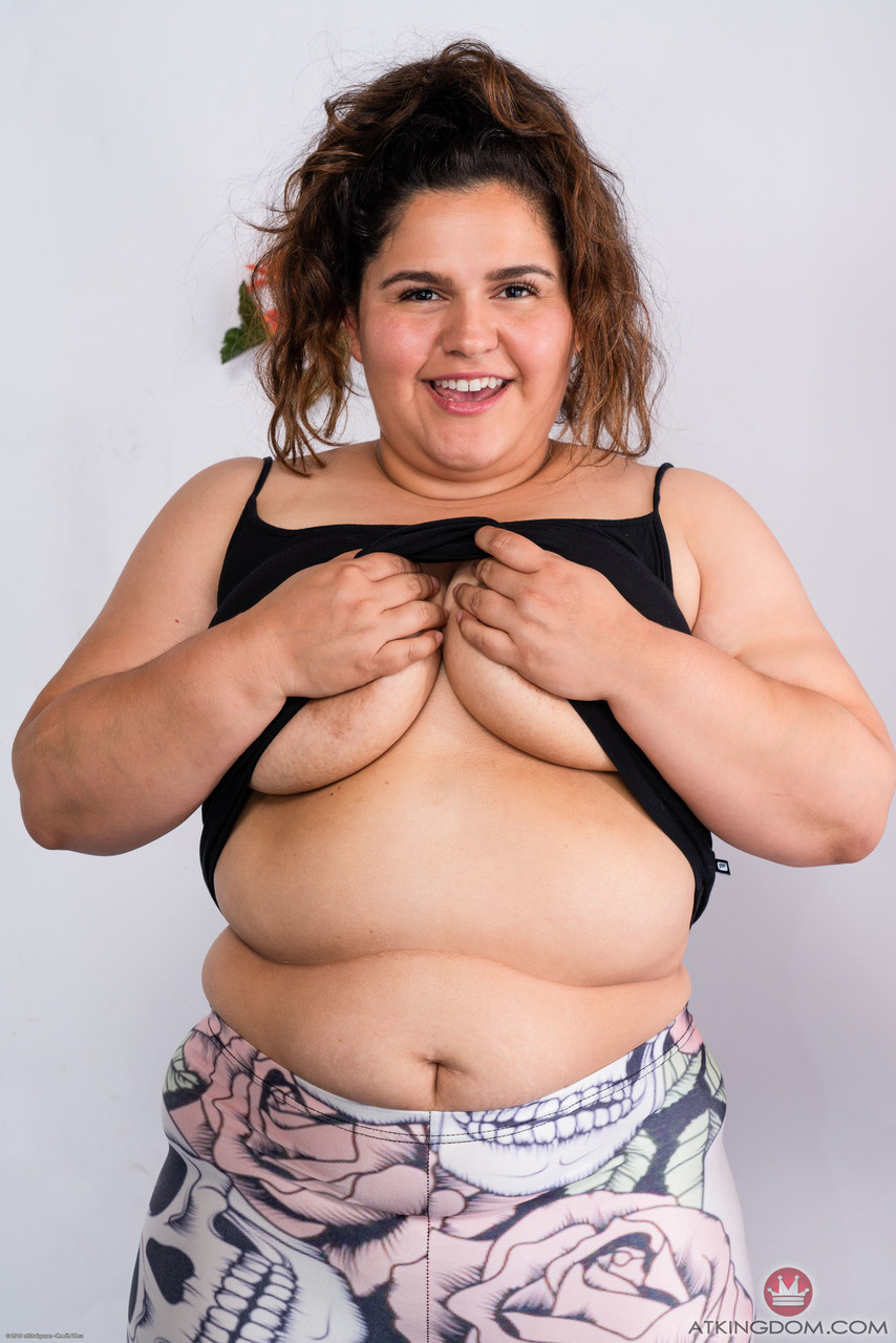 Chubby amateur Karla Lane unveils her huge tits and flaunts her hairy pussy porno fotky #422672844 | ATK Hairy Pics, Karla Lane, BBW, mobilní porno