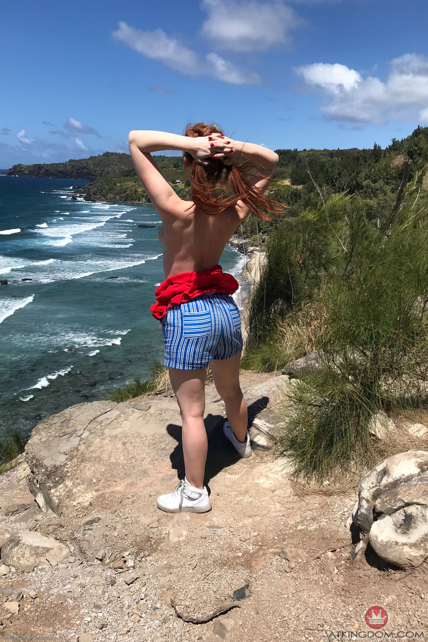 Redheaded beauty Athena Rayneposes fully clothed & naked in her compilation ポルノ写真 #428379105 | ATK Petites Pics, Athena Rayne, Beach, モバイルポルノ