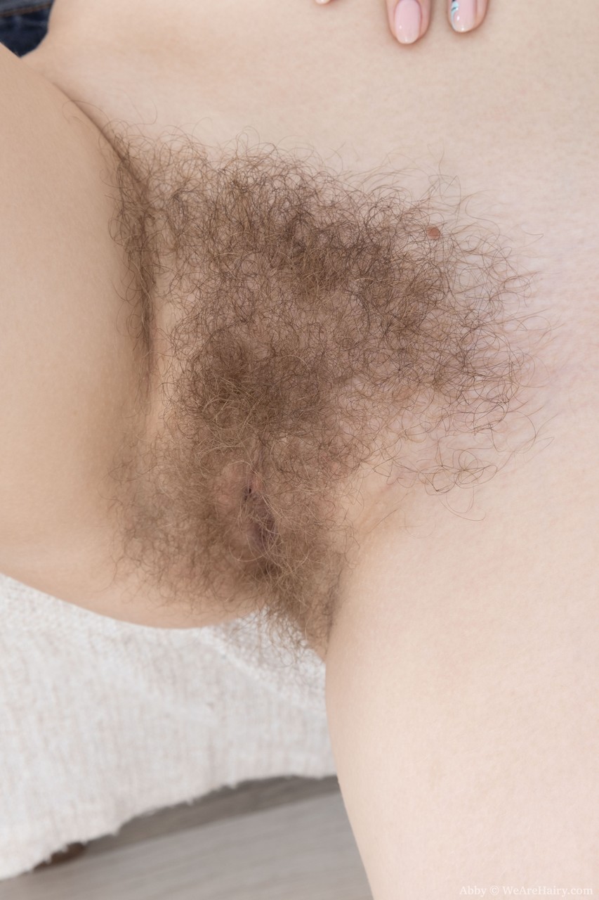 Redheaded nerd Abby gets rid of her clothes and exposes her hairy pussy ポルノ写真 #426277709 | We Are Hairy Pics, Abby, Hairy, モバイルポルノ