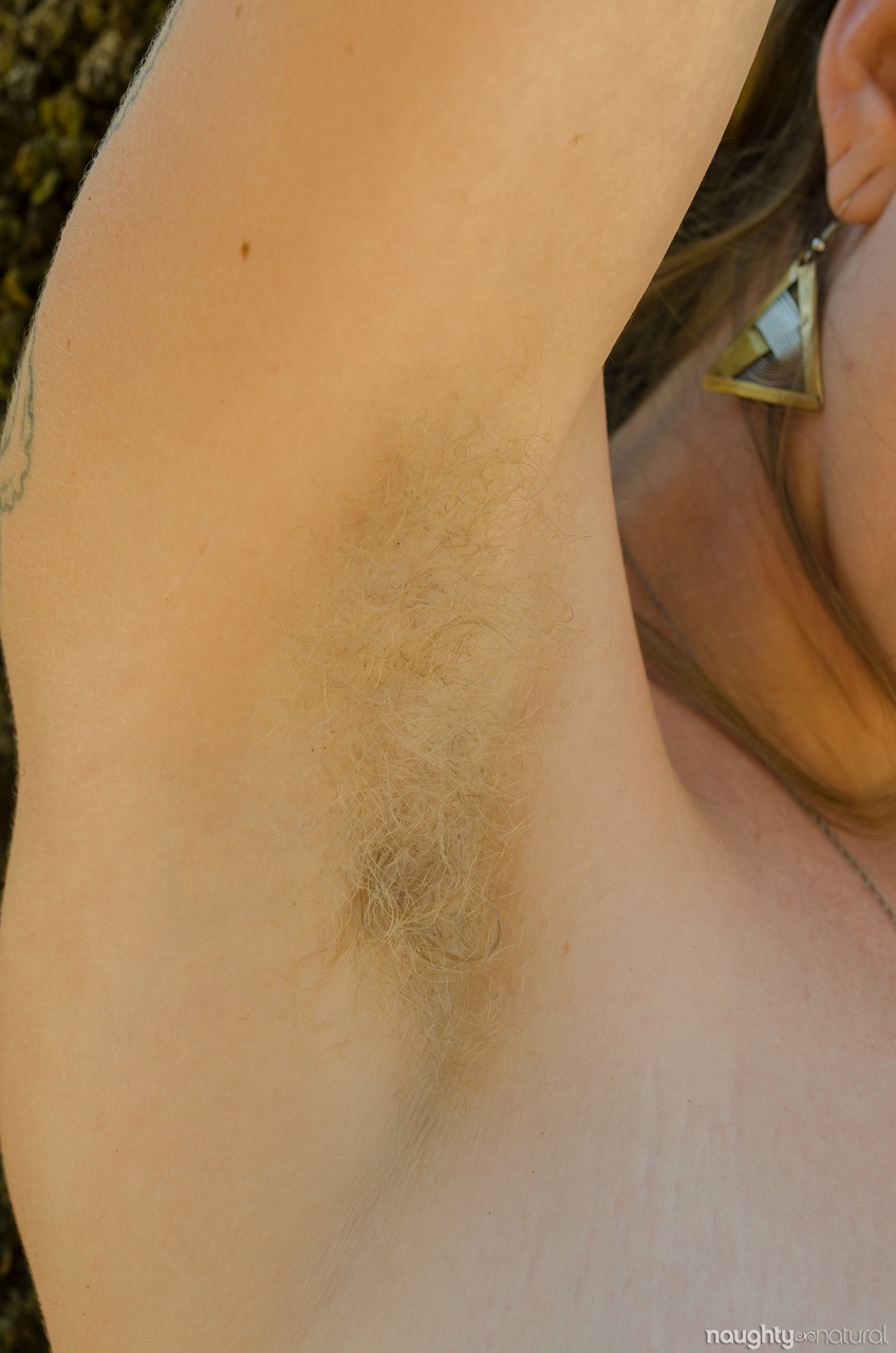 Amateur American Vestacia Jonquil Reveals Her Big Tits Hairy Cunt In Nature