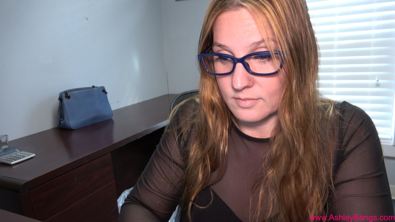 Chubby secretary with glasses Ashley Bangs sucks a BBC at her office desk foto porno #427440024