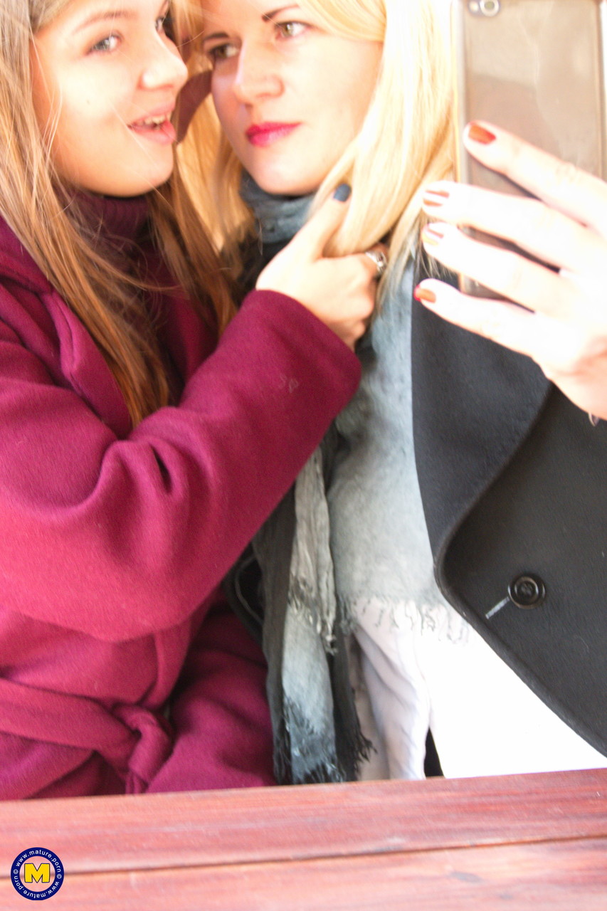 Clothed teen amateurs Calina & Renata Fox flirt with each other & take selfies ポルノ写真 #428369718 | Mature NL Pics, Calina, Renata Fox, Selfie, モバイルポルノ