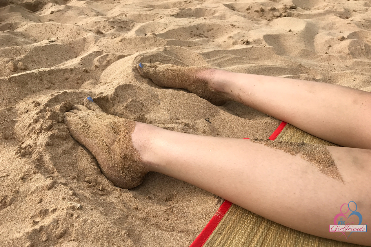 Amateur Girlfriend Liza Rowe Poses In Her Sexy Bikini On A Sandy Beach