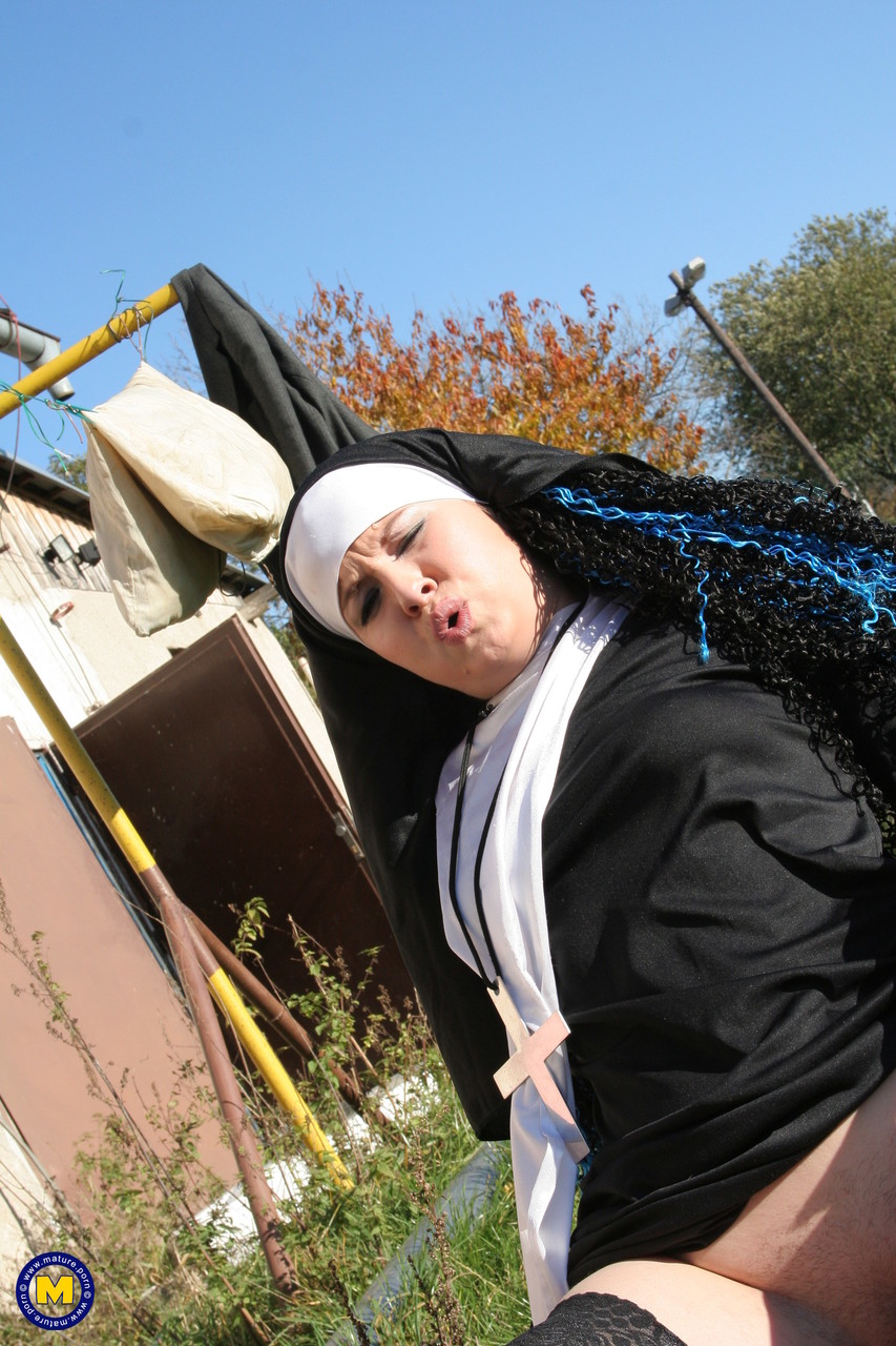 Horny nun in stockings Janine kneels to give a blowjob before outdoor sex ポルノ写真 #424203996 | Mature NL Pics, Janine, Uniform, モバイルポルノ