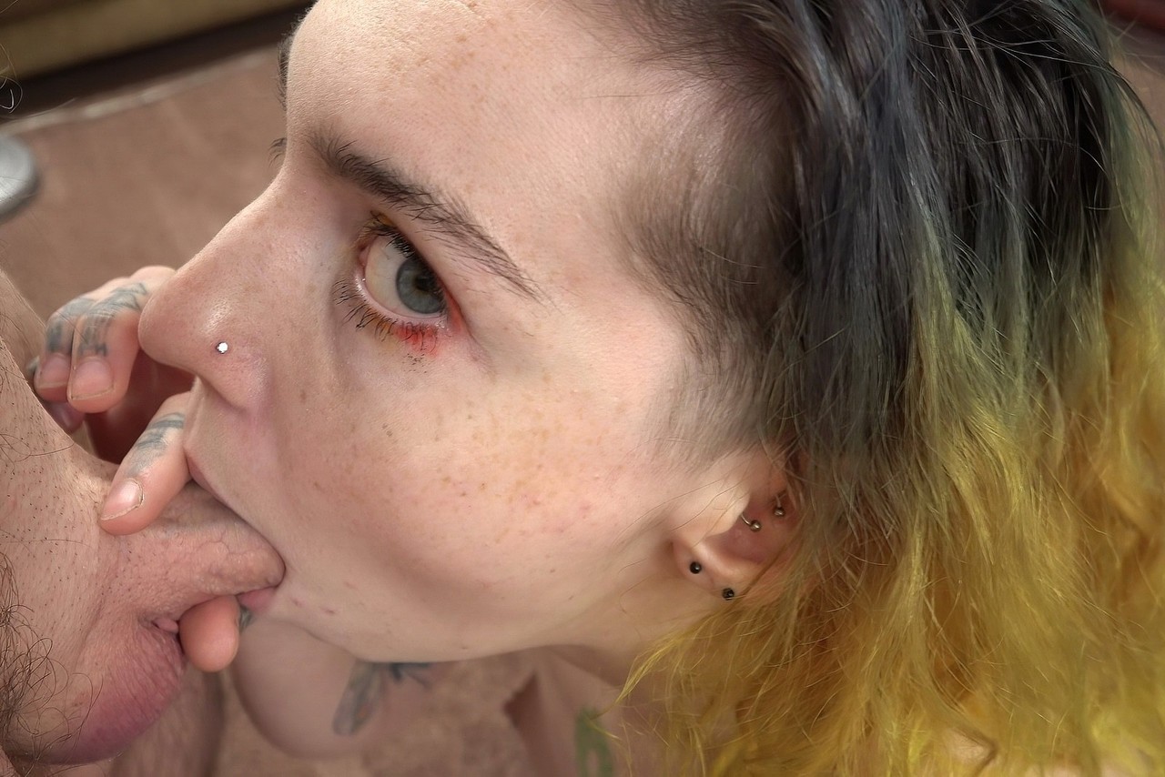 Green Haired Amateur Mikaela Shows Her Tattoos And Sucks A Dick In Pov