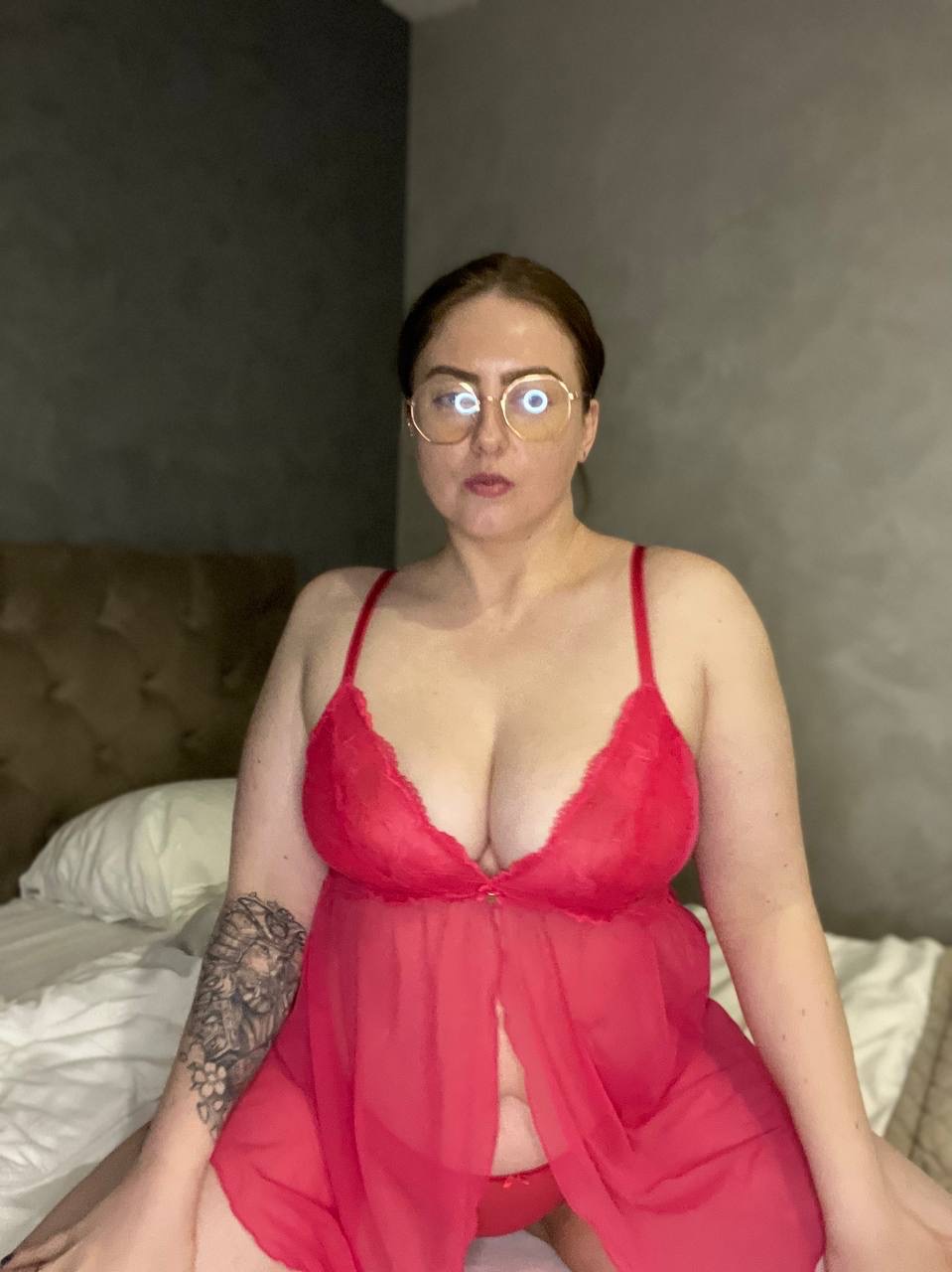 Onlyfans Fatty Kristi Kkk Poses In Her Lingerie Shows Her Big Tits Fat Ass