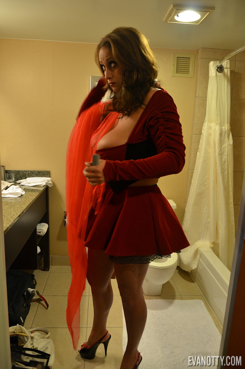 Buxom pornstar Eva Notty teases in little red riding hood costume & gets naked foto pornográfica #422698493 | Pornstar Platinum Pics, Eva Notty, Big Tits, pornografia móvel