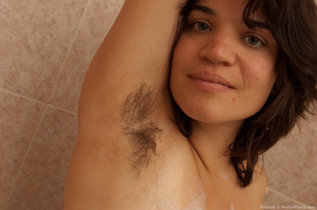 Brunette amateur Hickory shows her naturals and hairy muff and legs in a tub foto porno #426848655 | We Are Hairy Pics, Hickory, Saggy Tits, porno móvil