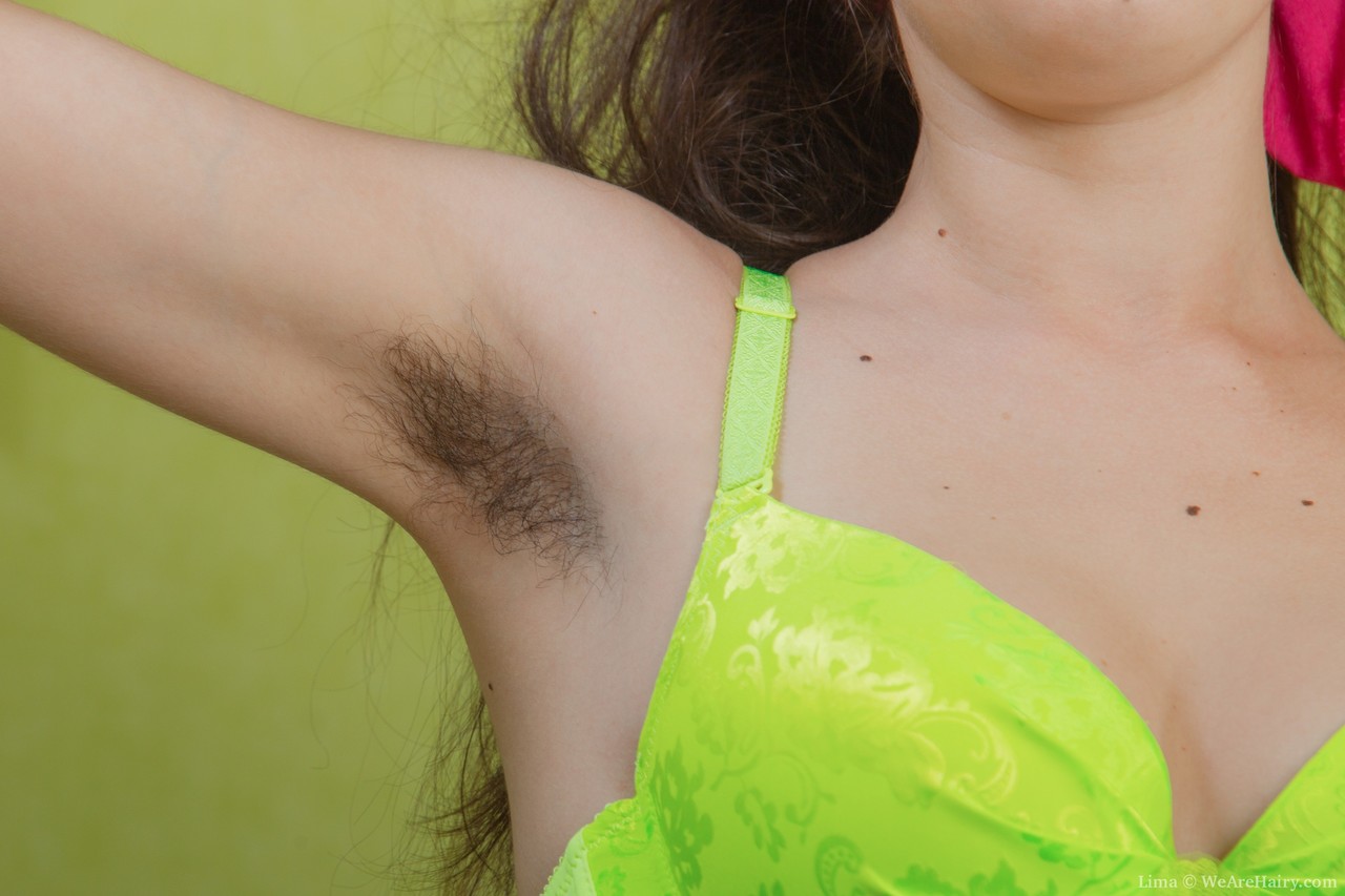 Sweet teen with hairy armpits Lima shows her bush and toys it in a solo ポルノ写真 #429081021