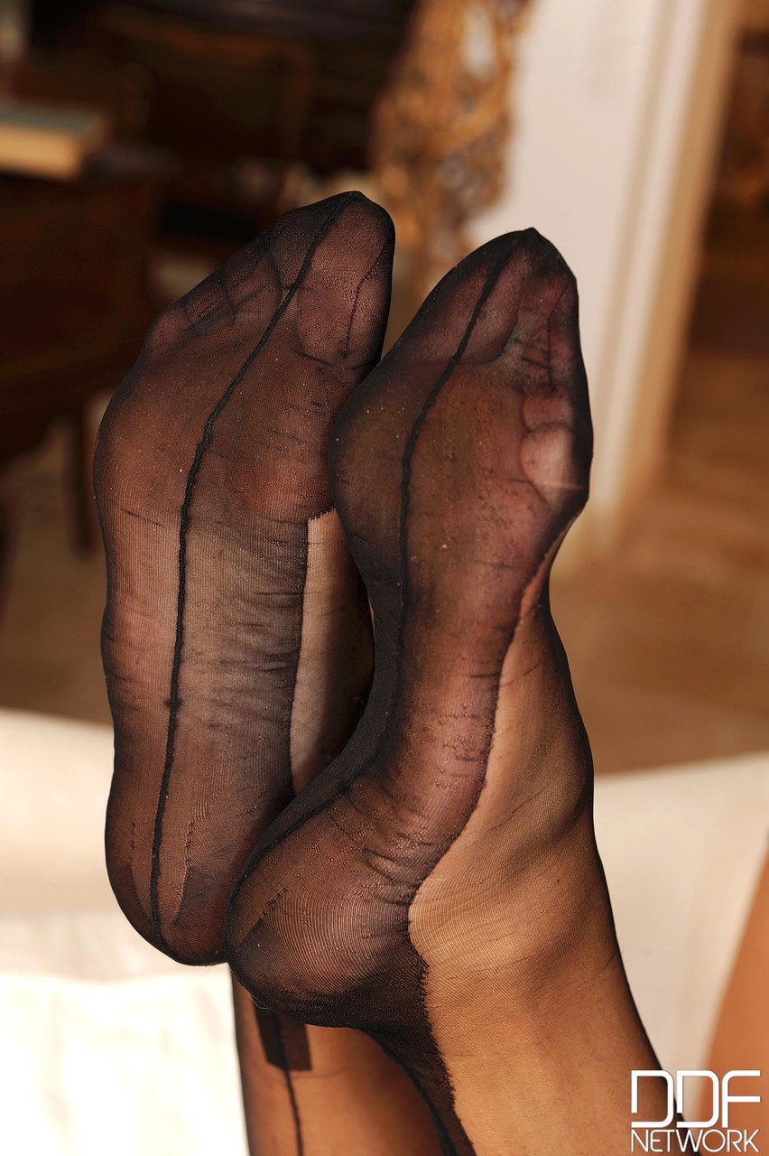 Hot Legs and Feet Rebecca Jessop foto porno #426148017