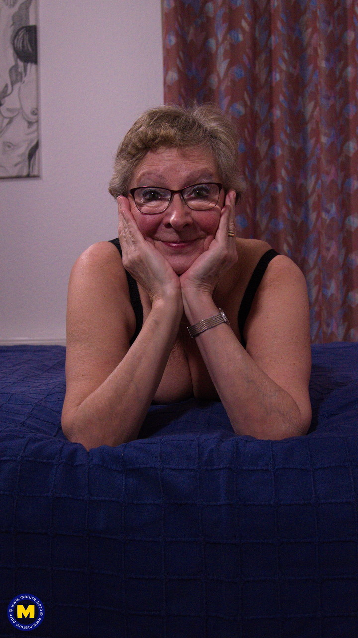 Chubby German granny Angie teasing in black lingerie & stockings ポルノ写真 #427192916 | Mature NL Pics, Angie, German, モバイルポルノ