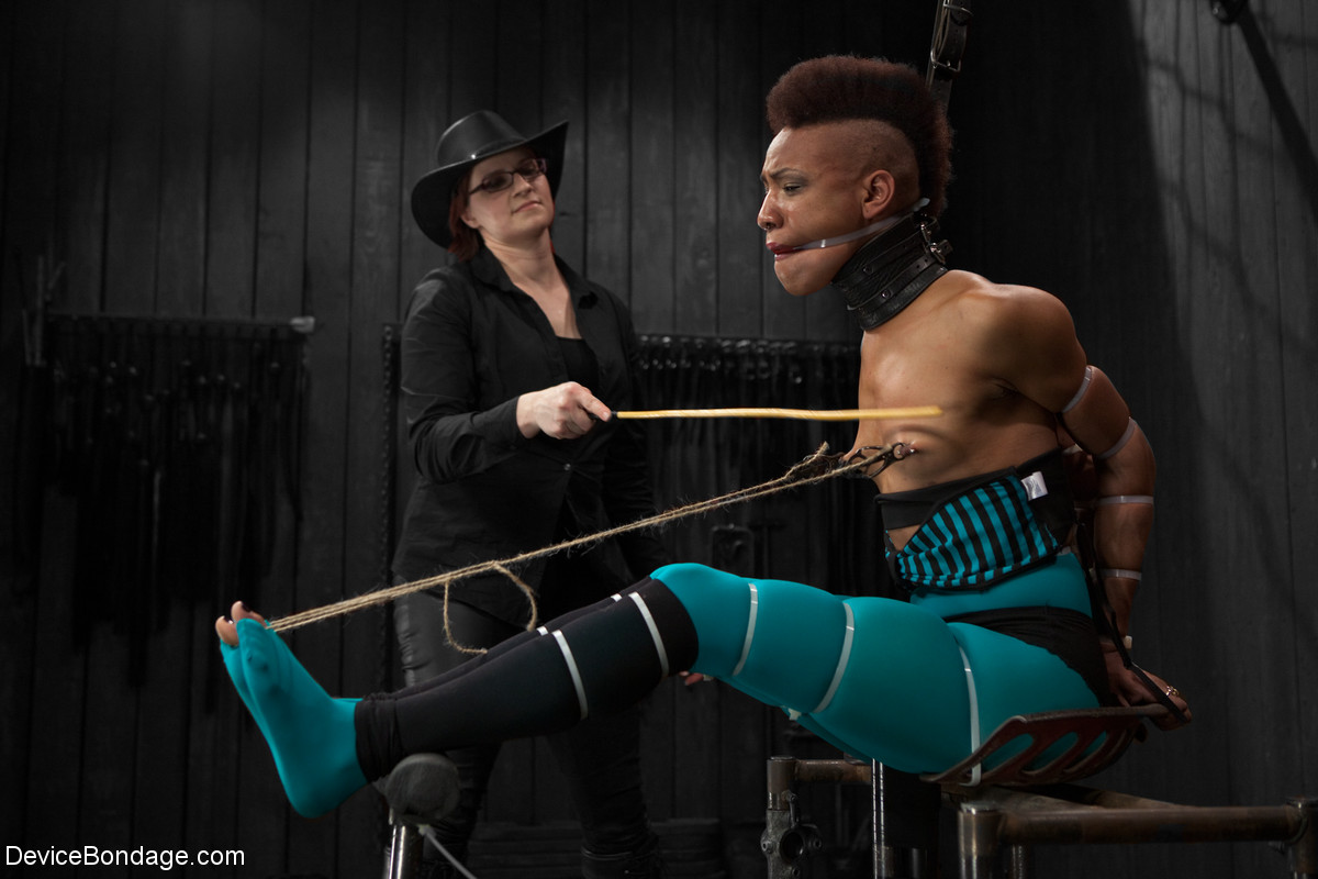 Submissive ebony Nikki Darling gets abused with hot wax & clamps while tied up porno foto #426995075