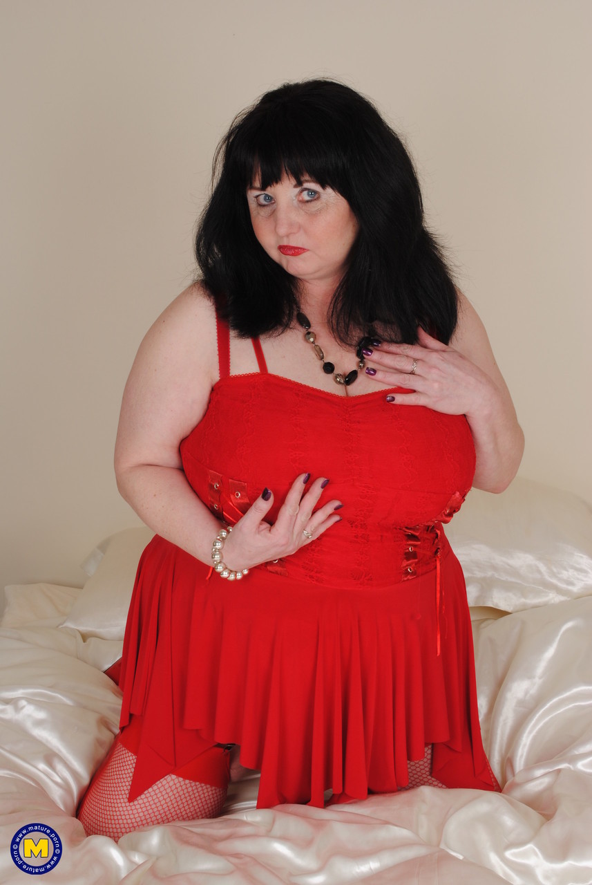 Foxy fatty Deanna doffs her red dress and toys her cunt in lingerie 포르노 사진 #425660829