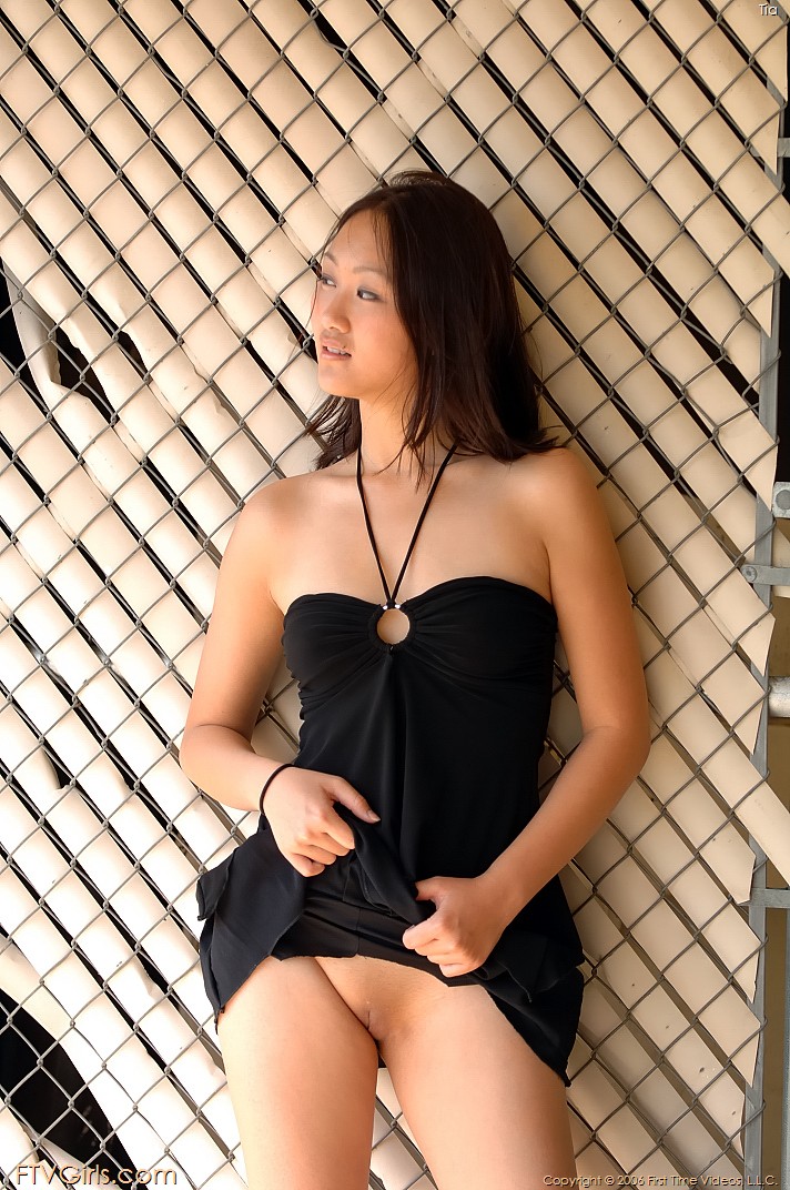 Gorgeous Chinese girl Tia flashing an arousing pantyless upskirt porn photo #429008425