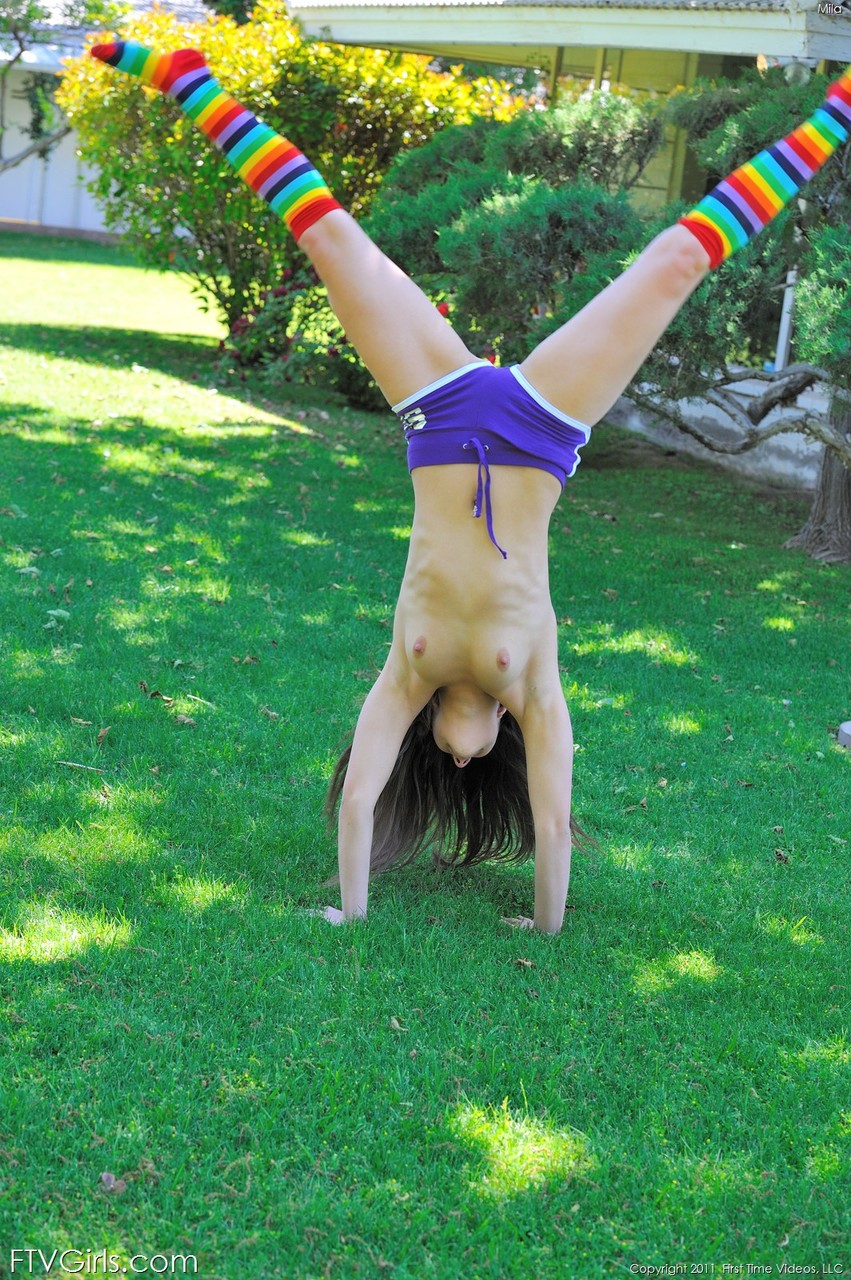 Flexible glamour babe Mila spreads her big labia after nude outdoor play porno fotoğrafı #424839052