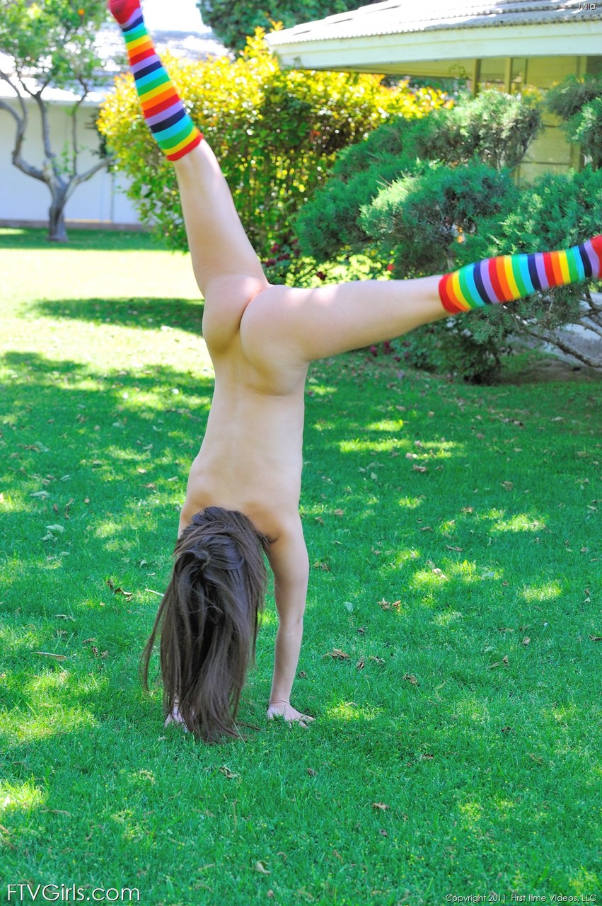 Flexible glamour babe Mila spreads her big labia after nude outdoor play porno fotoğrafı #424839053