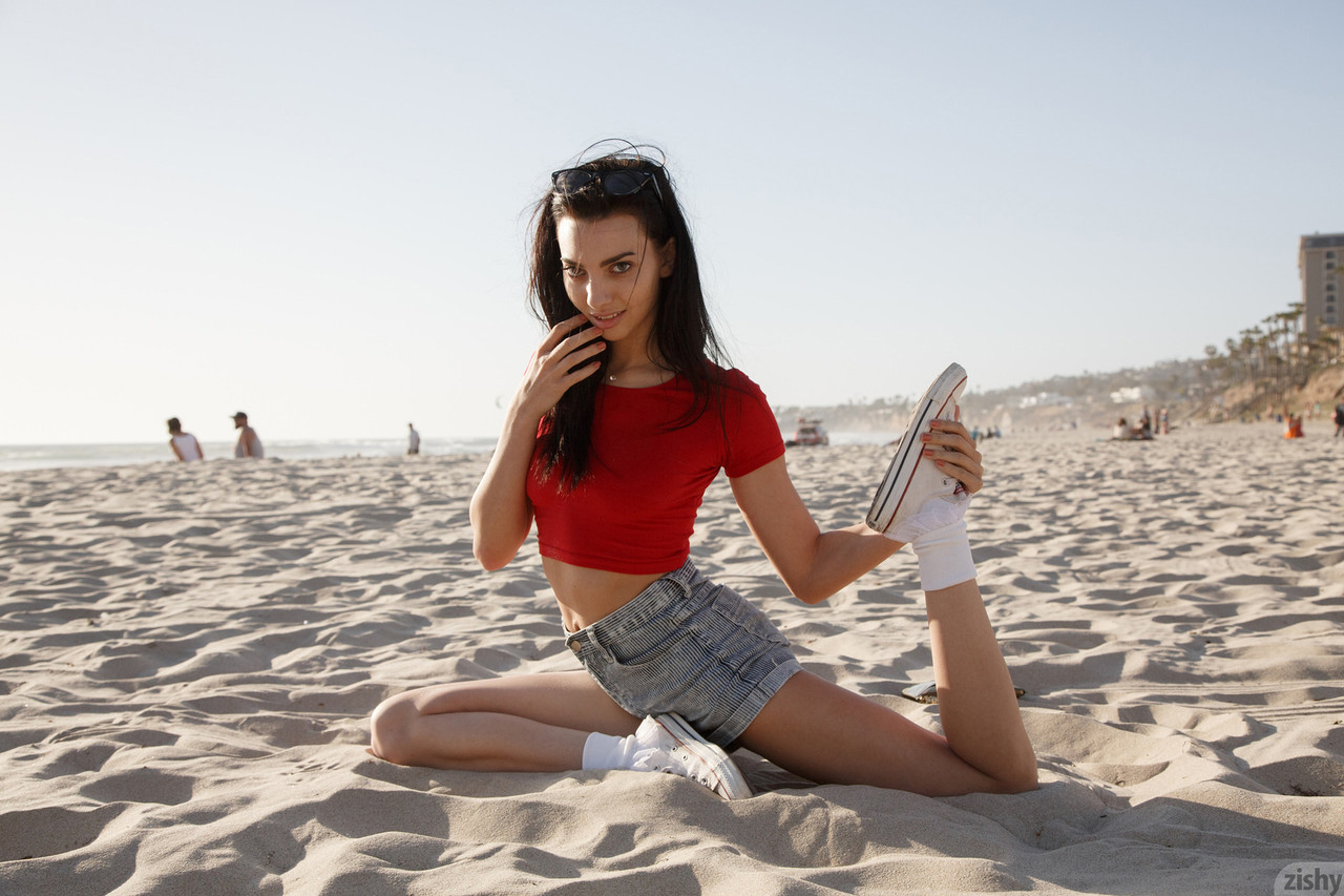 Skinny brunette Araya Acosta flashing her ass cheeks in skimpy denim shorts порно фото #426428856 | Zishy Pics, Araya Acosta, Beach, мобильное порно
