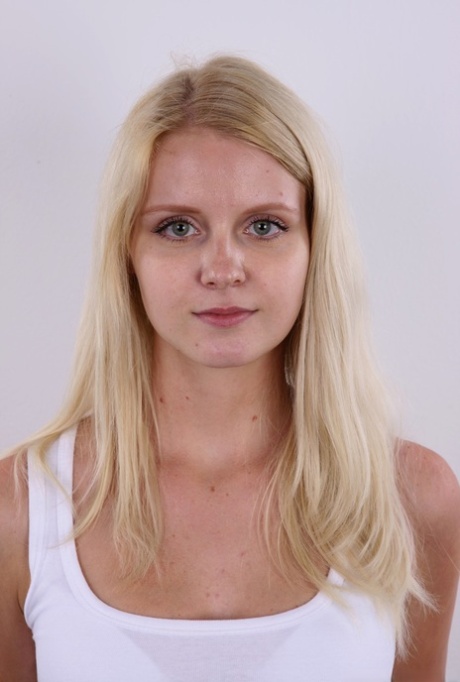 Czech Blonde Teen - Czech Casting Blonde Teen Porn Pics & Naked Photos - PornPics.com
