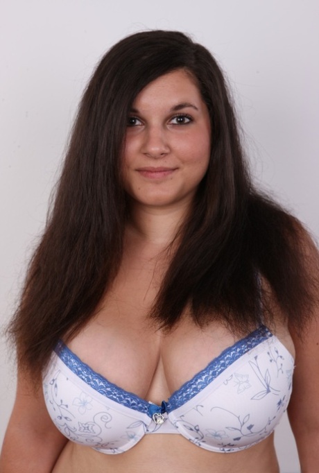 Overweight Brunette Lucie Undresses To Fulfill Dreams Of Becoming A Nude Model
