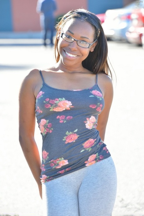 Black Teen Strips Off Her Clothes And Goes For A Walk Around Town