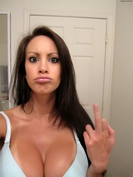 Pornstar Big Tits Selfie