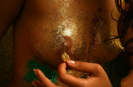 Latina Lesbians Miranda Mirelli & Polliana Pose Nude While Covered In Glitter