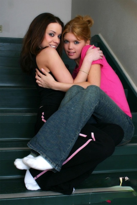 Amateur Lesbians Diddy & Serena Having A XXX Moment On The Stairs