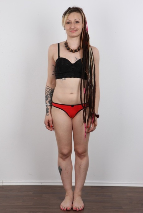 First time a ‘non-bullying’ girl with long dreadlocks poses in the nude.