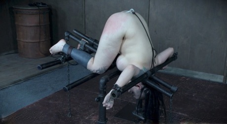 Thick Sex Slave Luna Lavey Finds Herself Completely Restrained In A Dungeon