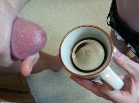 Horny Maid Kali Fills Her Coffee Cup With A Fresh Cum After Delivering A BJ