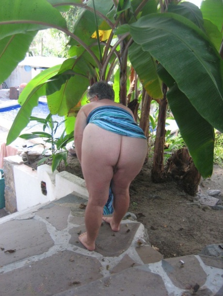 Old Woman Girdle Goddess Smokes Before Exposing Her Fat Body On Her Patio