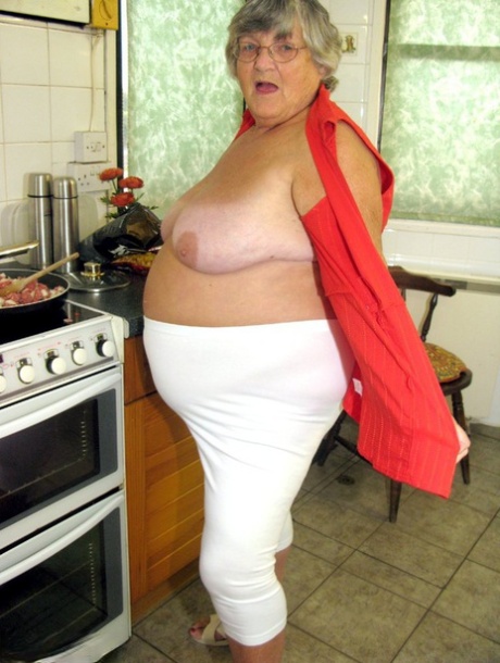 Obese Female Grandma Libby Masturbates With Vegetables After Cooking