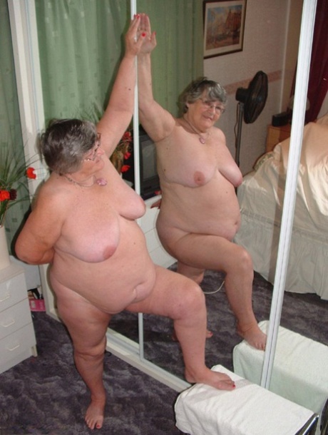 Obese Nan Grandma Libby Models Completely Naked In Front Of A Mirror
