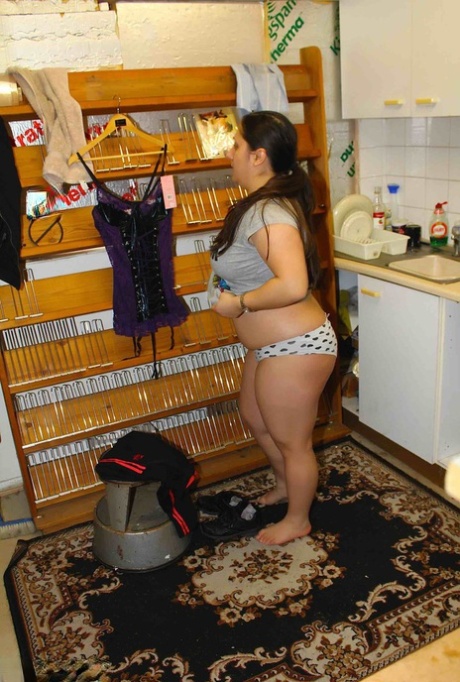Thick Latina Amatuer - Amateur Fat Latina Porn Pics & Naked Photos - PornPics.com