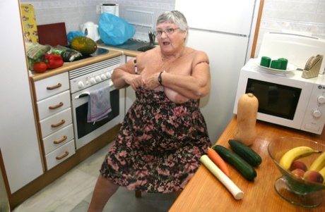 When Grandma Libby, an obese British woman, plays with vegetables, she becomes entirely naked.